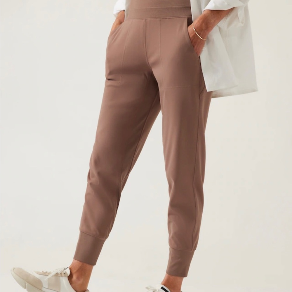 Athleta salutation jogger in rustic beige